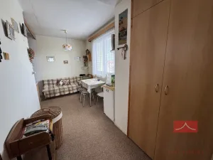 Prodej bytu 2+1, Divišov, Na Sídlišti, 47 m2