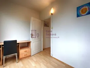 Pronájem bytu 4+1, Jindřichův Hradec - Jindřichův Hradec II, sídliště U Nádraží, 65 m2