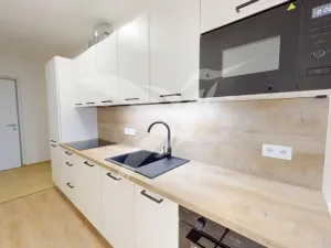 Pronájem bytu 1+kk, Plzeň, Zahradní, 35 m2