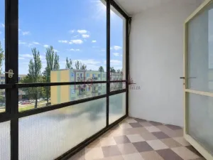 Pronájem bytu 1+kk, Jindřichův Hradec - Jindřichův Hradec II, sídliště U Nádraží, 25 m2