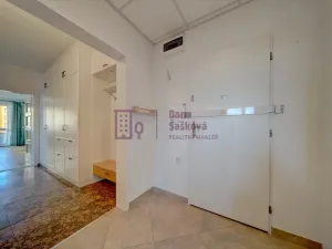 Pronájem bytu 4+1, Jindřichův Hradec - Jindřichův Hradec V, Kosmonautů, 87 m2