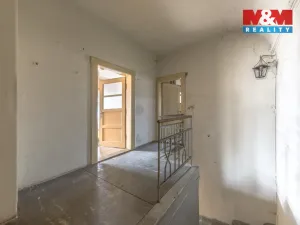 Prodej rodinného domu, Křinec, Dr. Chmelaře, 200 m2