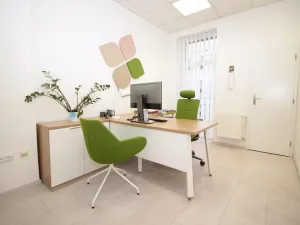 Pronájem kanceláře, Praha - Smíchov, Bozděchova, 213 m2