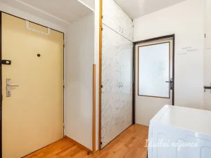 Pronájem bytu 2+kk, Praha - Smíchov, Nad Kesnerkou, 54 m2