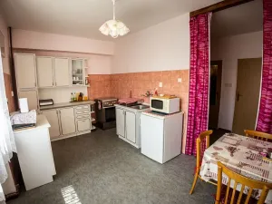 Pronájem rodinného domu, Hajany, 158 m2