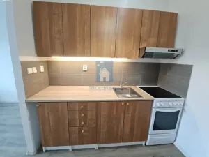 Pronájem bytu 2+kk, Praha, Letovská, 45 m2