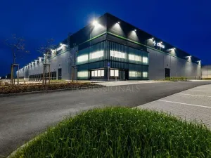 Pronájem skladu, Praha - Hostivař, K pérovně, 4222 m2