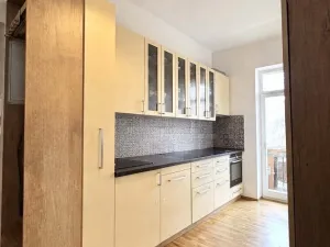 Pronájem bytu 3+kk, Praha - Libeň, V Holešovičkách, 70 m2