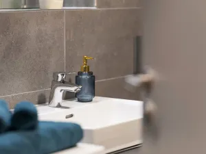 Pronájem bytu 1+kk, Praha - Hloubětín, Poděbradská, 43 m2