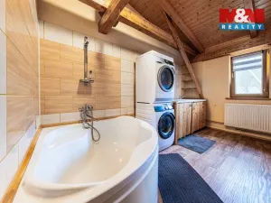 Prodej rodinného domu, Blatno - Mezihoří, 384 m2