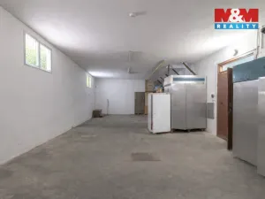 Prodej obchodního prostoru, Paskov, Náměstí, 250 m2