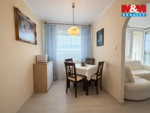 Prodej bytu 3+1, Praha - Horní Měcholupy, Parmská, 72 m2