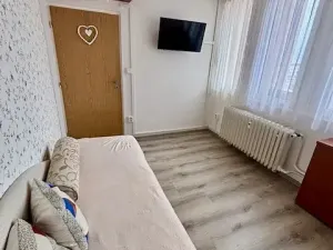 Pronájem bytu 1+1, Praha - Záběhlice, Jabloňová, 27 m2