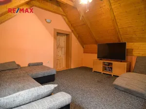 Prodej rodinného domu, Velké Bílovice, Svárov, 213 m2