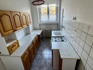 Prodej bytu 3+1, Pardubice - Zelené Předměstí, Sladkovského, 77 m2