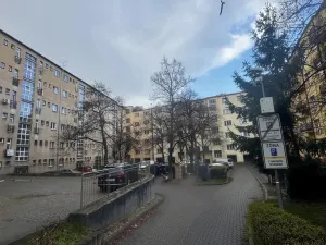 Prodej bytu 3+1, Pardubice - Zelené Předměstí, Sladkovského, 77 m2