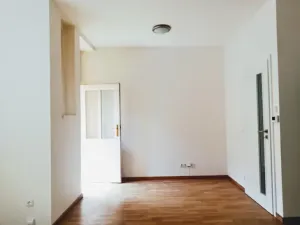 Pronájem bytu 2+1, Praha - Žižkov, Roháčova, 80 m2