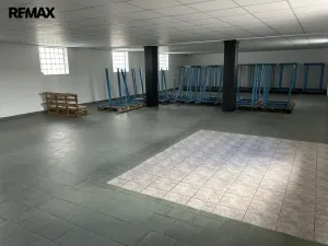 Pronájem skladu, Hradec Králové - Slezské Předměstí, Vážní, 430 m2