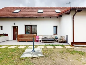 Prodej rodinného domu, Hradešín, 207 m2