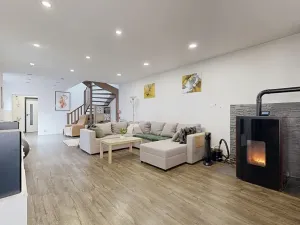 Prodej rodinného domu, Hradešín, 207 m2