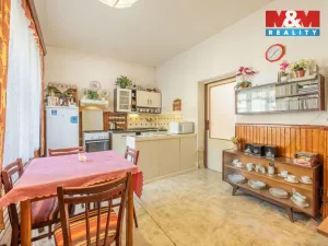 Prodej rodinného domu, Knovíz, 162 m2