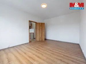 Prodej bytu 1+1, Chodov, náměstí 9. května, 36 m2