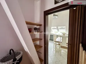 Pronájem bytu 2+1, Ostrov, Kollárova, 55 m2