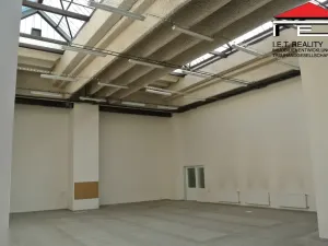 Pronájem skladu, Ostrava, Slovenská, 992 m2