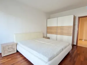 Pronájem bytu 2+kk, Praha - Žižkov, Olšanská, 55 m2