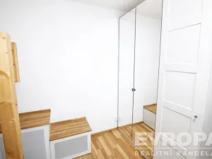 Pronájem bytu 2+1, Praha - Braník, Nad strouhou, 60 m2