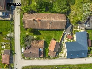 Prodej rodinného domu, Dobrovice, 180 m2