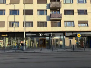 Pronájem obchodního prostoru, Praha - Holešovice, V háji, 130 m2