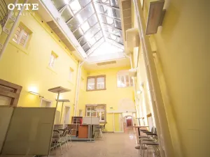 Pronájem kanceláře, Plzeň, náměstí Republiky, 247 m2