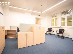 Pronájem kanceláře, Plzeň, náměstí Republiky, 247 m2