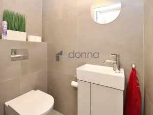 Pronájem bytu 3+kk, Praha, Křižíkova, 105 m2