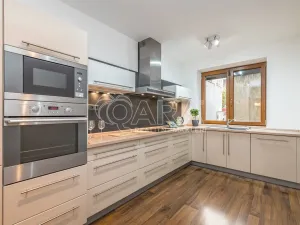 Prodej rodinného domu, Zbuzany, Lomená, 162 m2