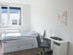 Pronájem bytu 2+kk, Praha - Střížkov, Makedonská, 49 m2