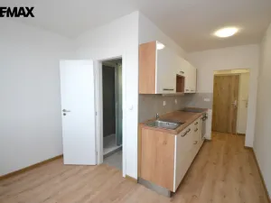 Pronájem bytu 1+1, Kroměříž, Spáčilova, 38 m2