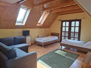 Pronájem vícegeneračního domu, Břestek, 200 m2
