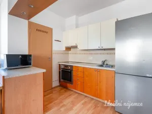 Pronájem bytu 3+kk, Praha - Letňany, Bechlínská, 68 m2