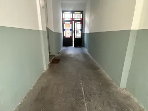 Prodej garáže, Karlovy Vary, Svahová, 100 m2