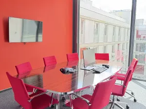 Pronájem kanceláře, Praha - Karlín, Rohanské nábřeží, 1543 m2