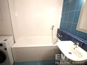 Pronájem bytu 2+kk, Praha - Háje, Jurkovičova, 53 m2