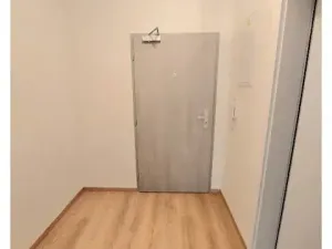 Pronájem bytu 2+kk, Praha - Vysočany, Kabešova, 48 m2