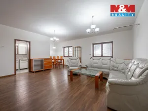 Prodej rodinného domu, Neustupov, 450 m2