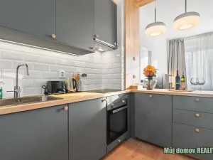 Pronájem bytu 2+kk, Praha - Vysočany, Kolbenova, 60 m2