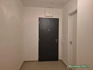 Pronájem bytu 1+kk, Praha - Dolní Měcholupy, Honzíkova, 41 m2