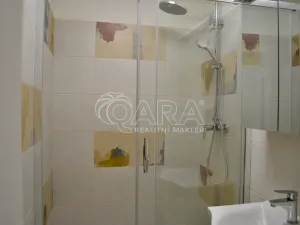 Pronájem bytu 1+1, Praha - Hloubětín, Kukelská, 43 m2