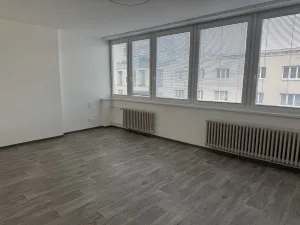 Pronájem bytu 1+kk, Zlín, Zarámí, 35 m2