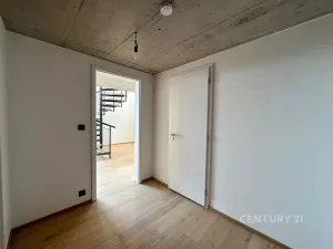 Prodej bytu 4+kk, Praha - Vysočany, Kolbenova, 90 m2